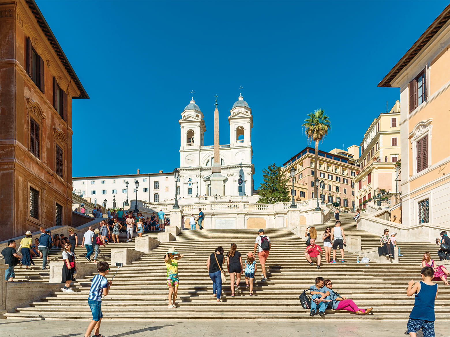 ほっそりとした長身、大きな瞳と太い眉に世界中が恋をした