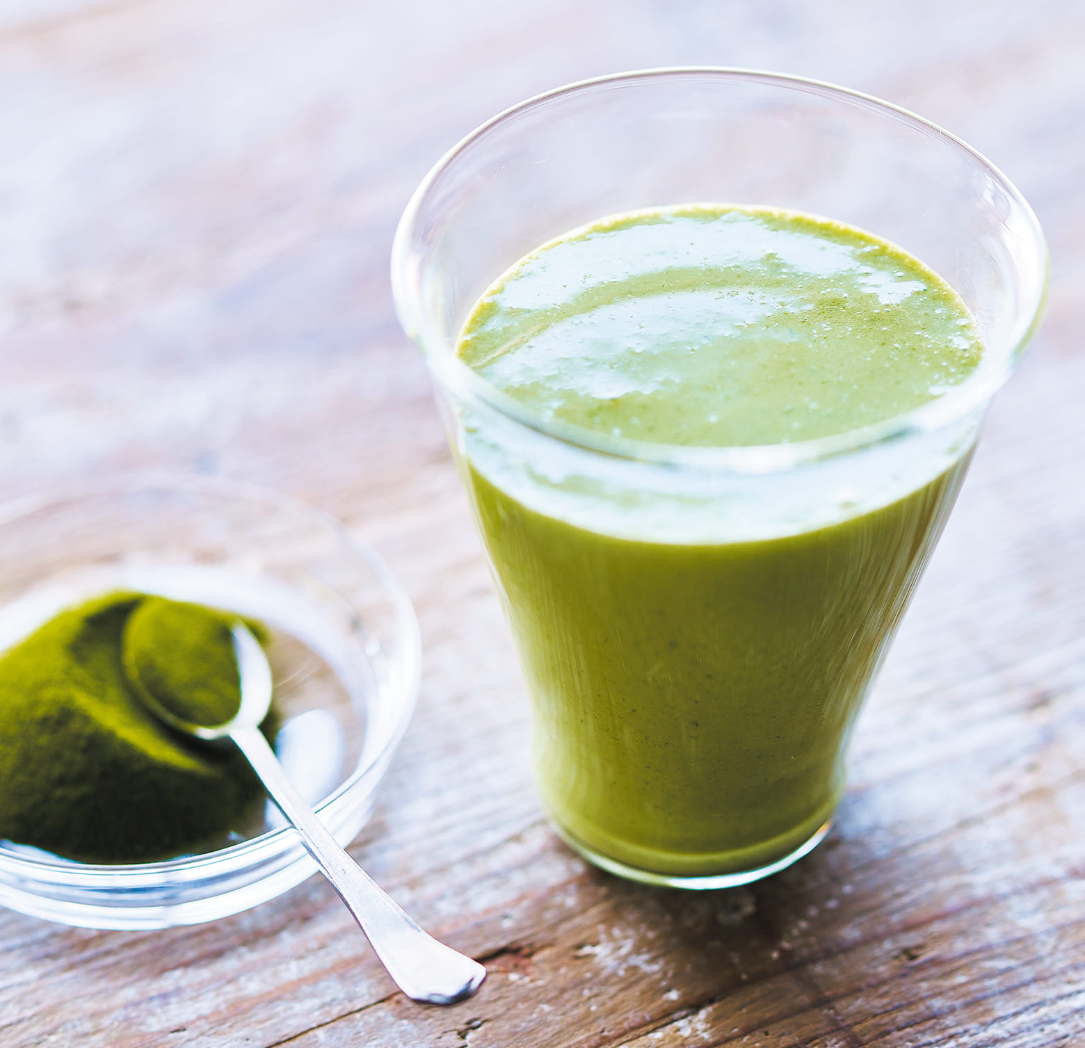 水菜と抹茶のヨーグルトドリンク