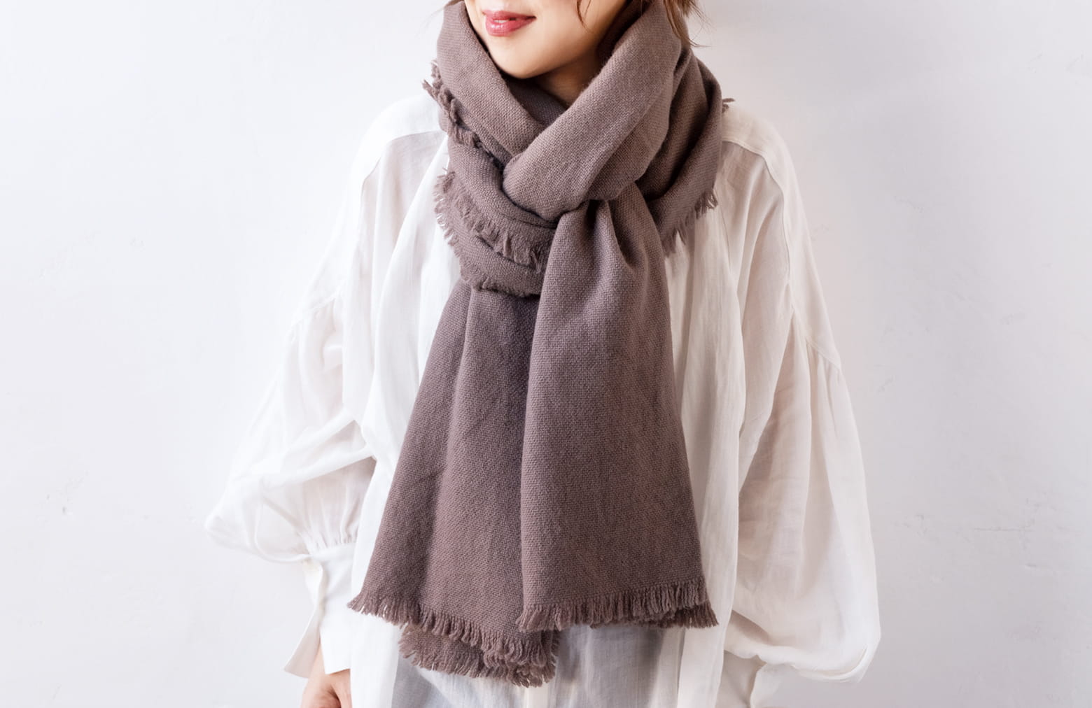 ツイスト状の編みで立体的に