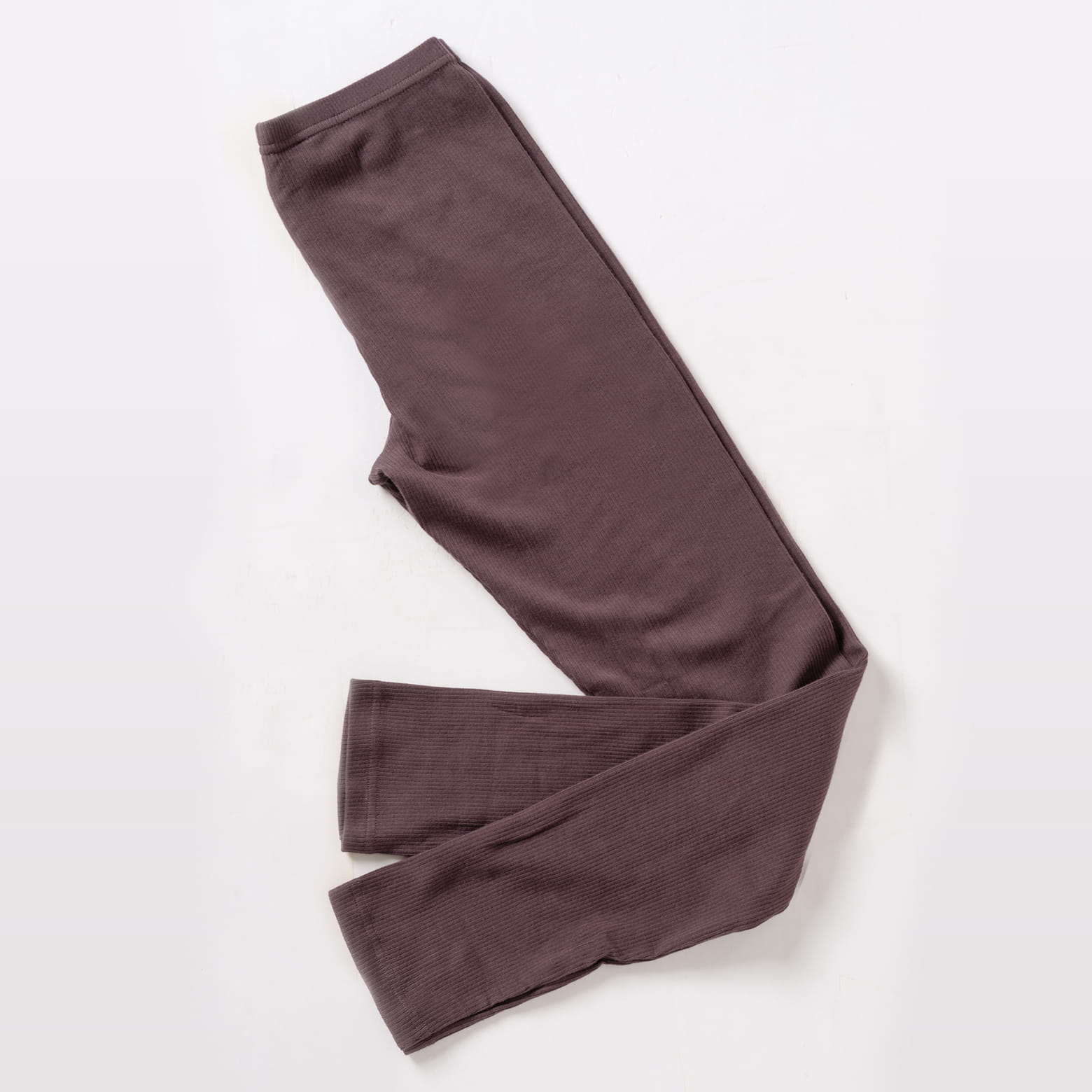 縦リブレギンスで細見えと防寒を両立