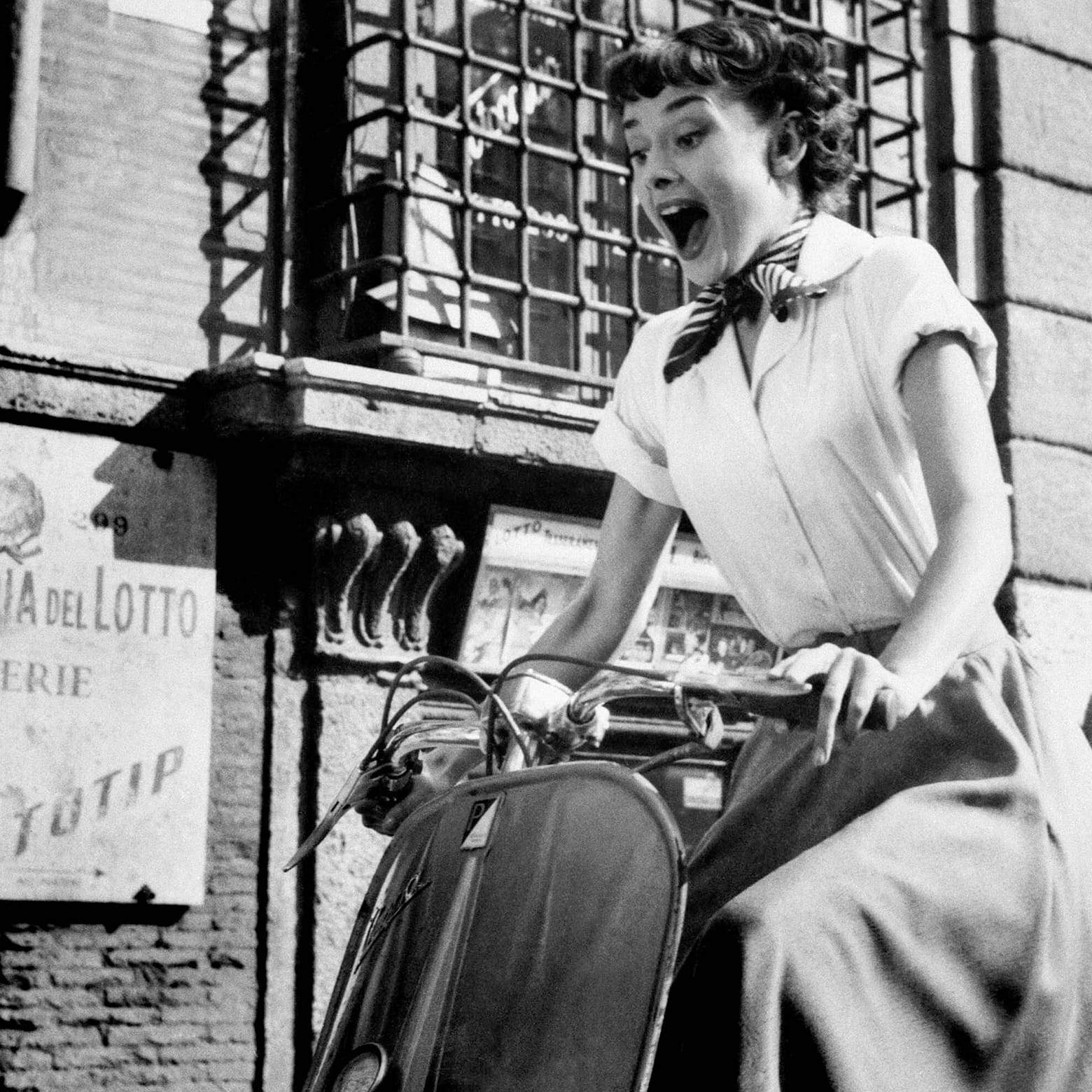 欠点を魅力に変えた女優